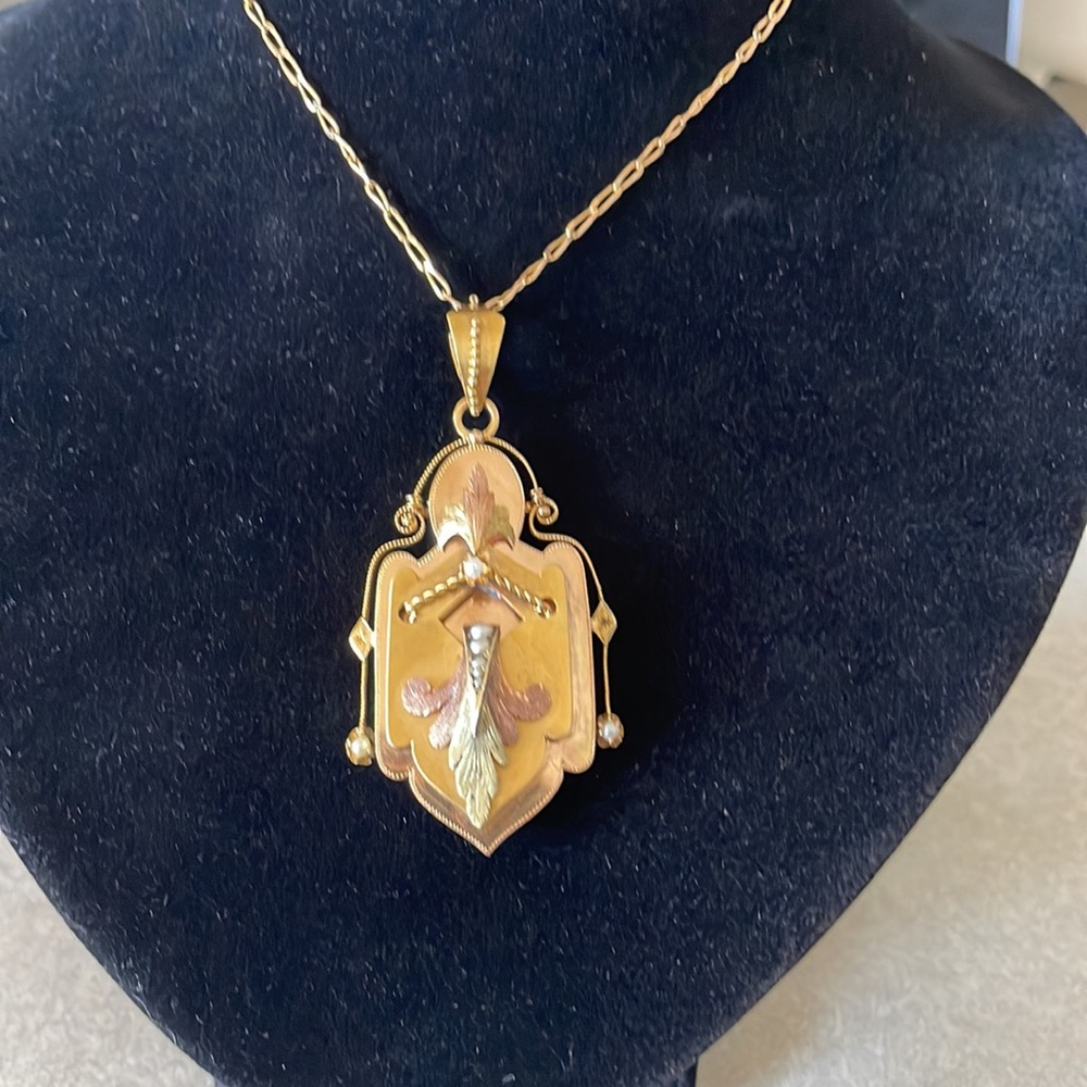 14k Antique Victorian Locket 15 grams - Picture 10 of 14